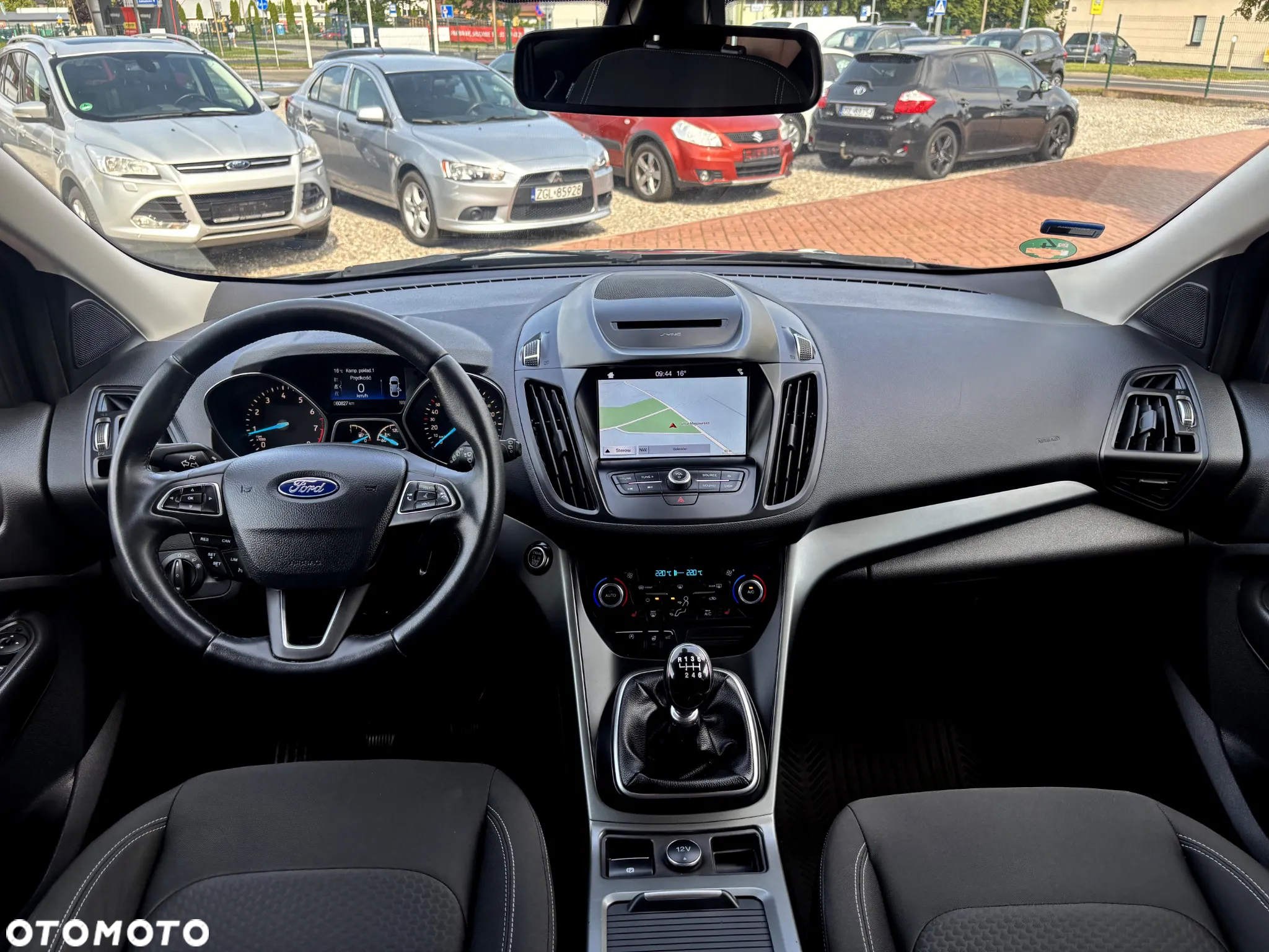 Ford Kuga 1.5 EcoBoost 2x4 Titanium - 18