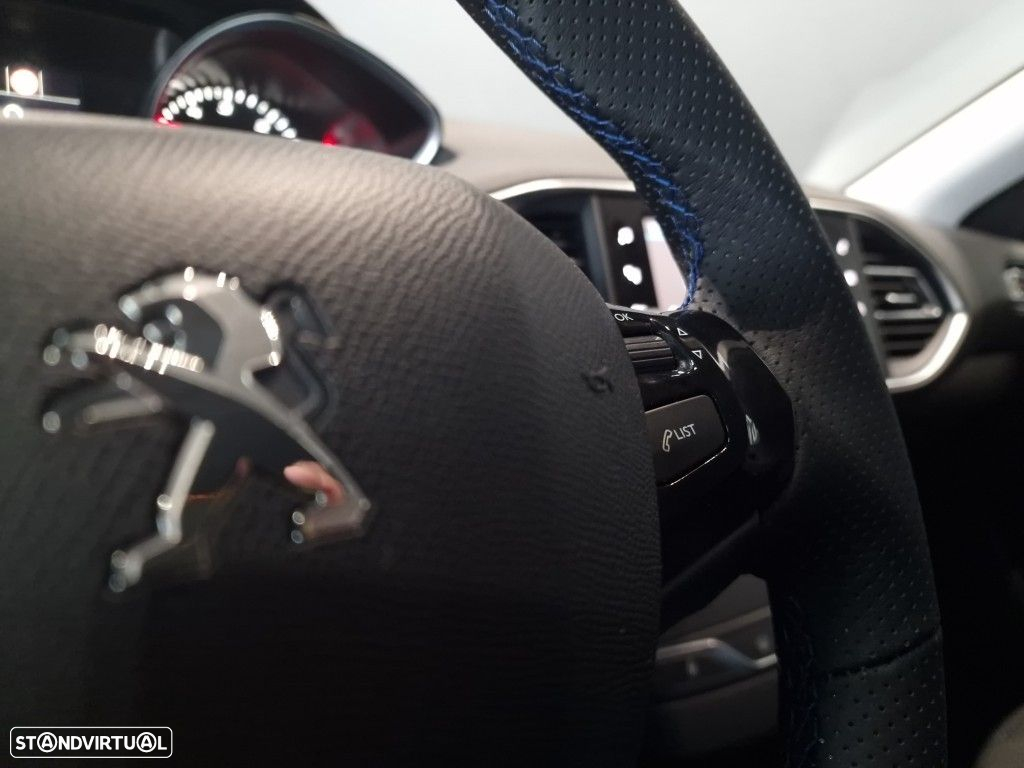 Peugeot 308 1.6 BlueHDi Allure J18 - 31