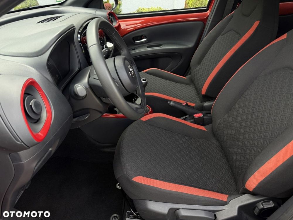 Toyota Aygo X 1.0 VVT-i Selection X-treme - 16