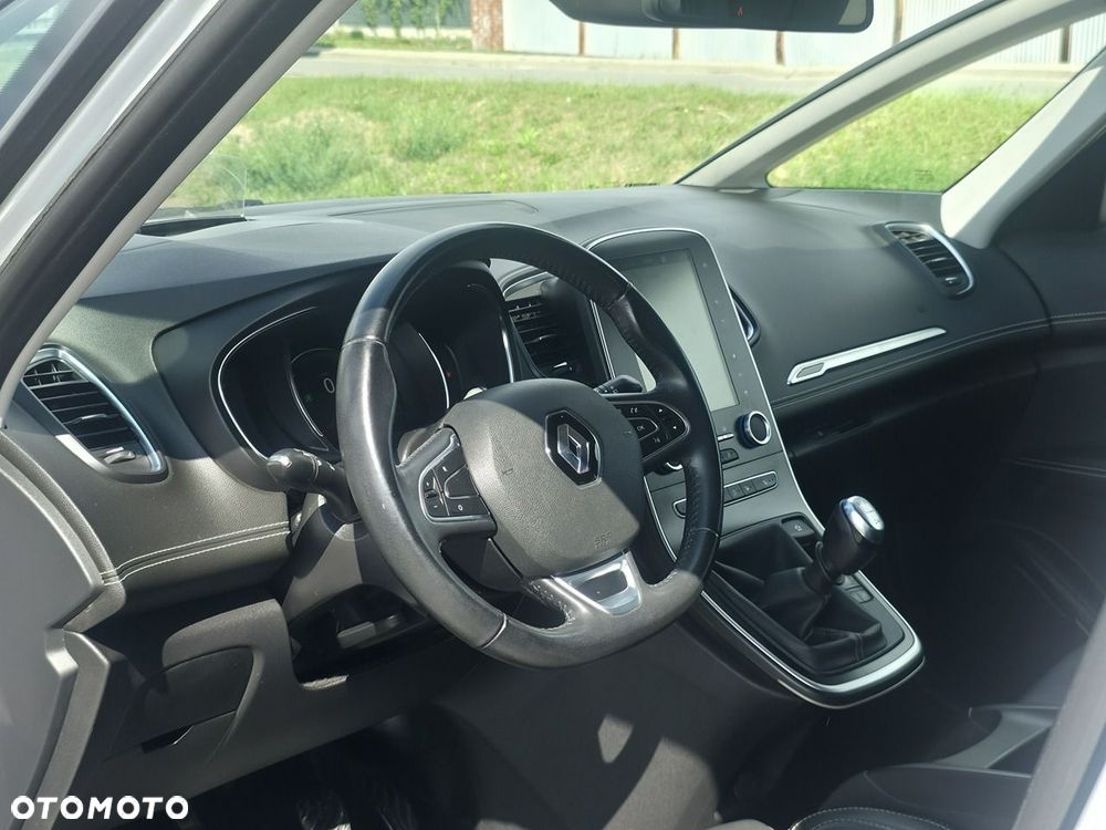 Renault Scenic - 7