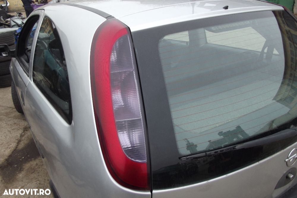 Stop Opel Corsa C spate stanga dreapta dezmembrez corsa c 1.3cdti - 2
