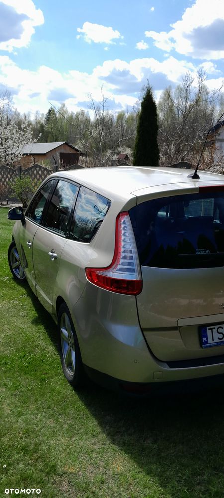 Renault Grand Scenic 2.0 16V 140 CVT Luxe - 10