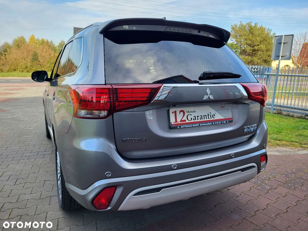 Mitsubishi Outlander 2.4 4WD Diamant+ - 6