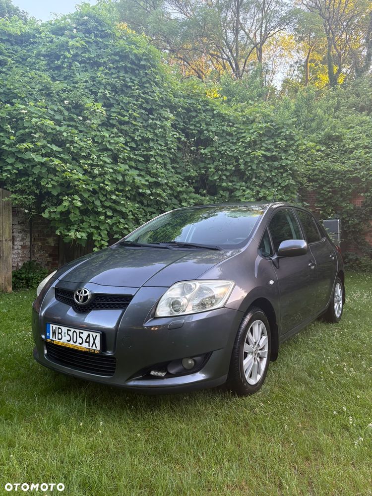 Toyota Auris 1.6 VVT-i Sol - 1