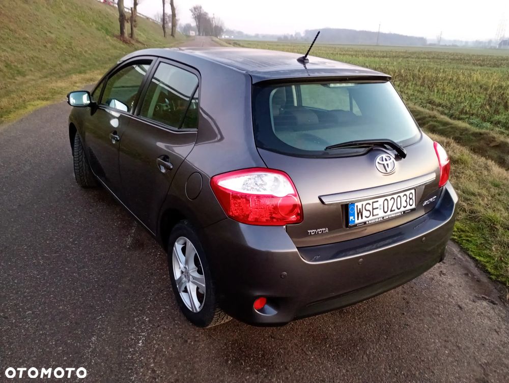Toyota Auris 1.6 Premium Comfort MS - 39