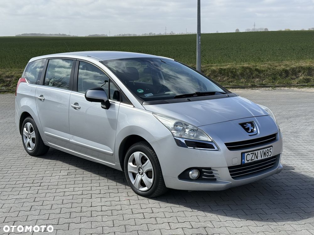 Peugeot 5008 - 5