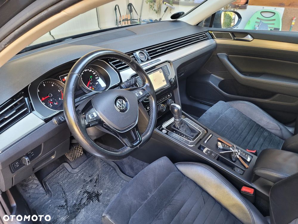 Volkswagen Passat Variant 2.0 TDI SCR DSG Comfortline - 35