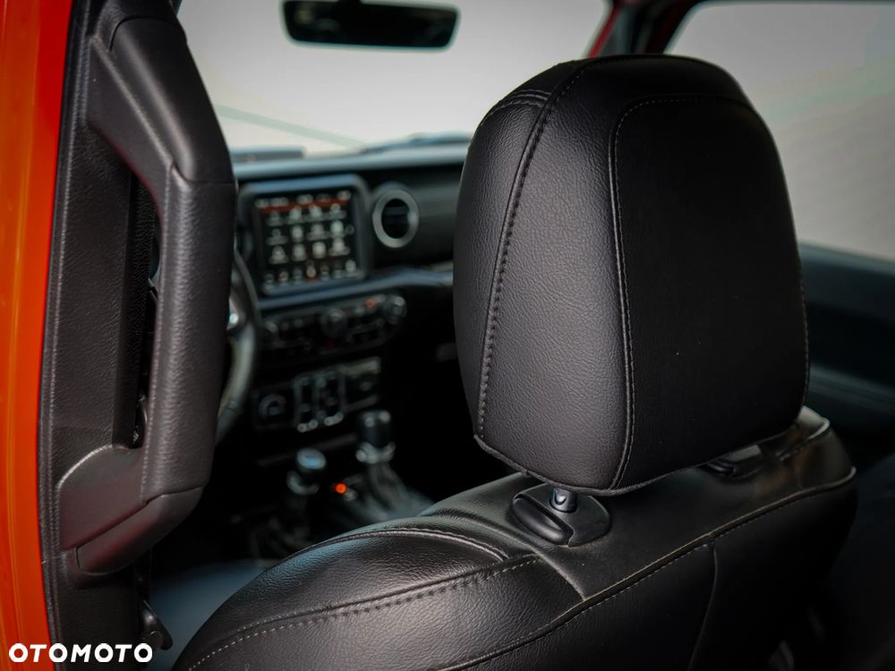 Jeep Wrangler - 35