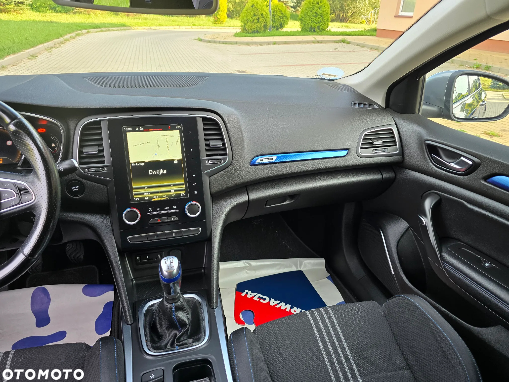Renault Megane Grandtour ENERGY TCe 130 GT LINE - 27