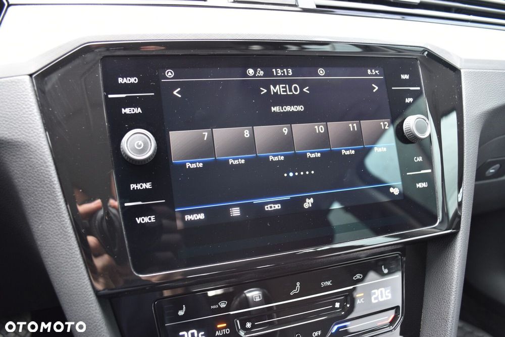 Volkswagen Passat 2.0 TSI Business DSG - 17