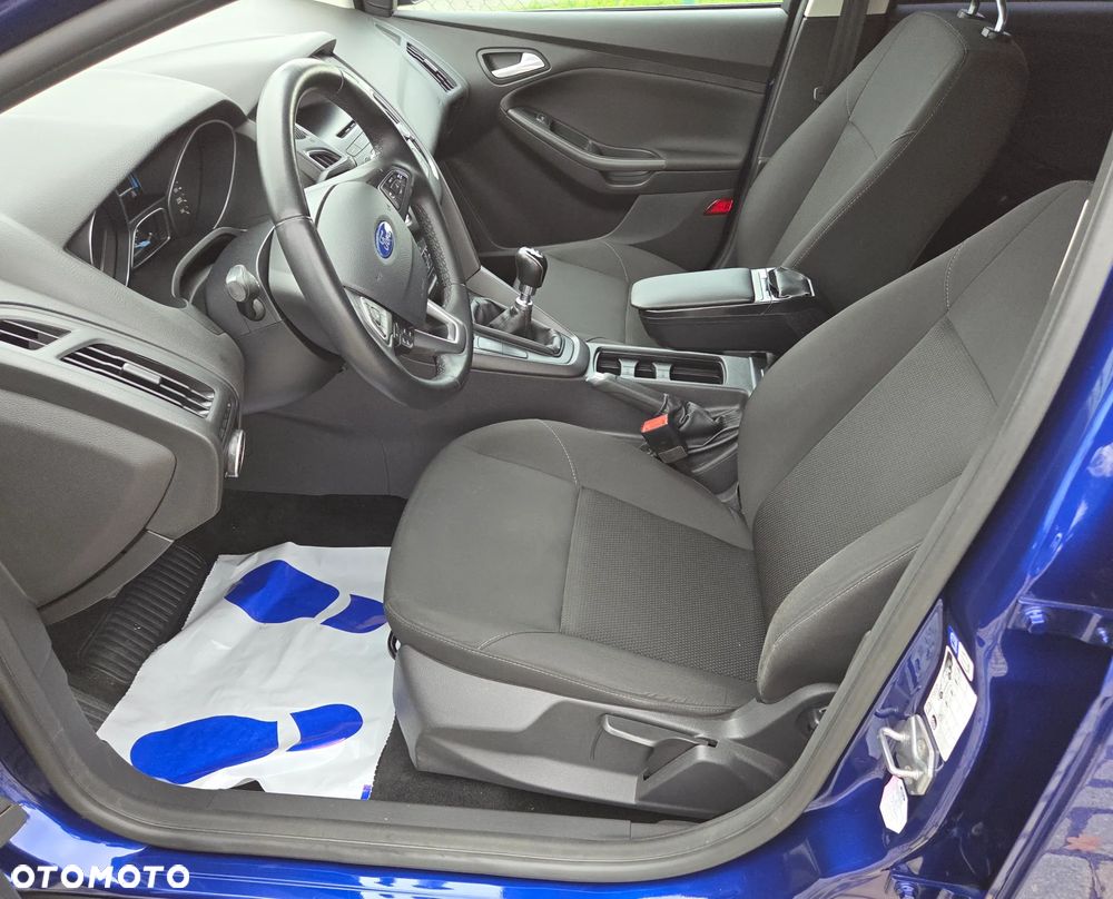Ford Focus 1.5 TDCi DPF Start-Stopp-System Business - 9