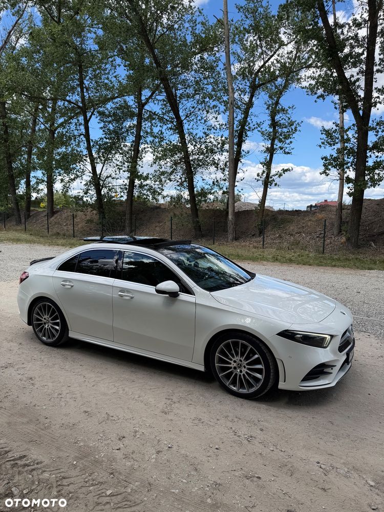 Mercedes-Benz Klasa A 200 AMG Line 7G-DCT - 3