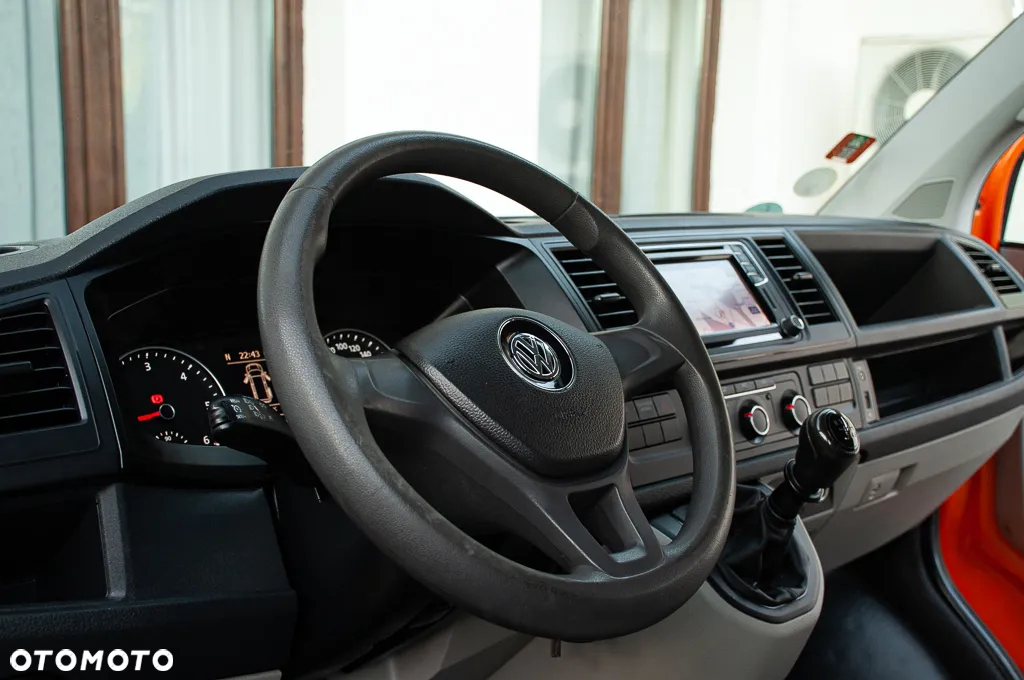 Volkswagen Transporter Caravelle Lang Highline - 23