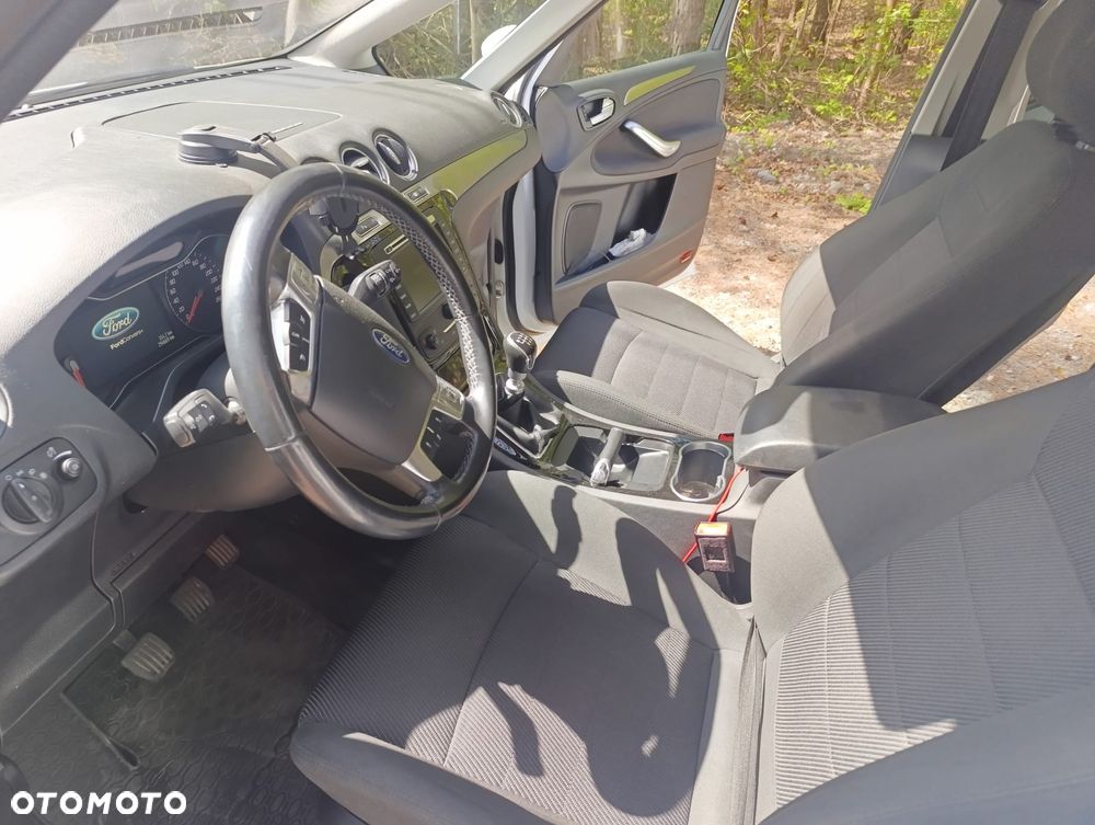Ford S-Max 2.0 TDCi DPF Trend - 16