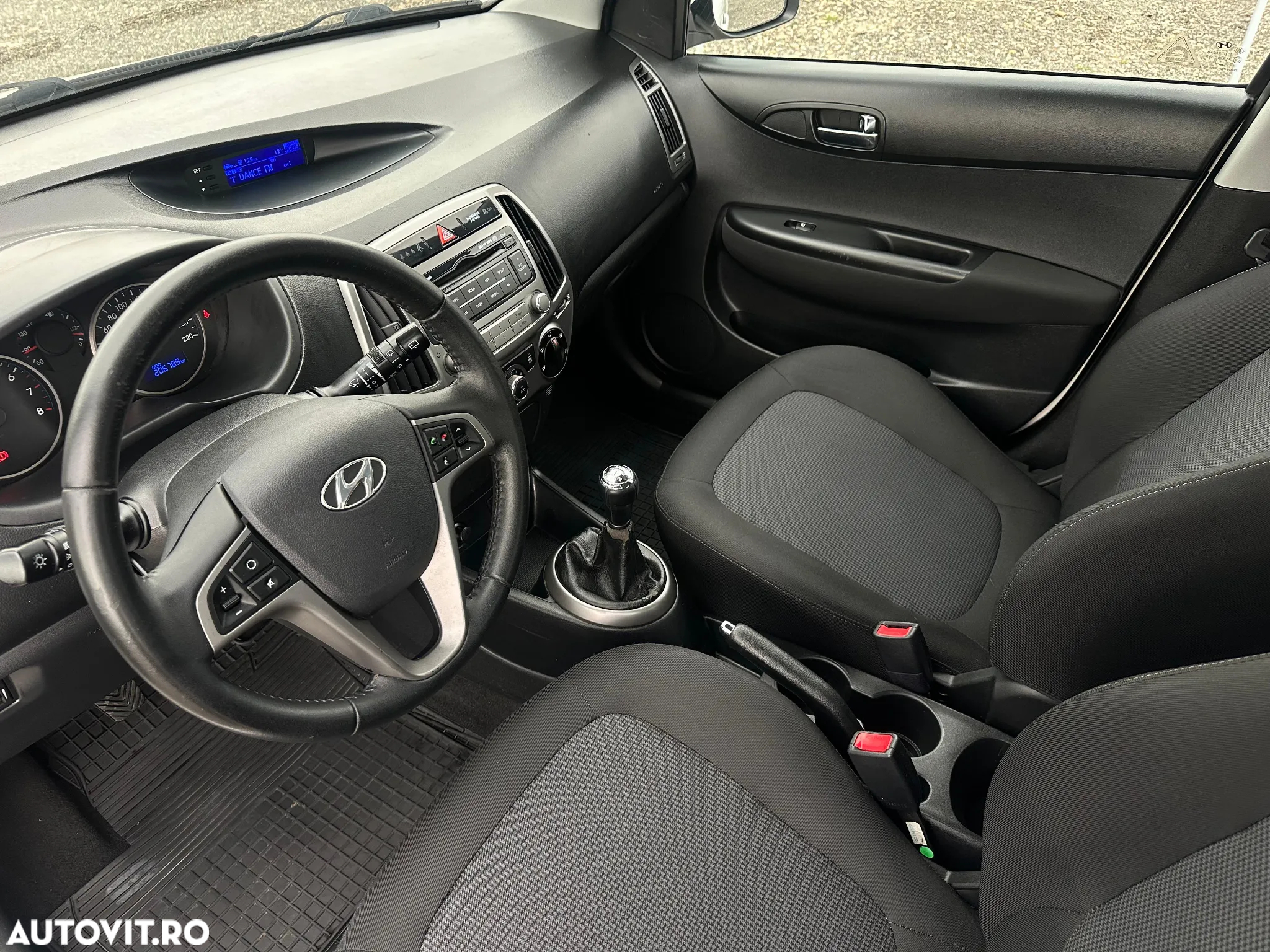 Hyundai i20 - 12