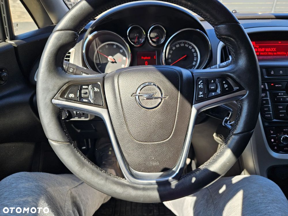 Opel Astra 1.7 CDTI DPF 150 Jahre - 14