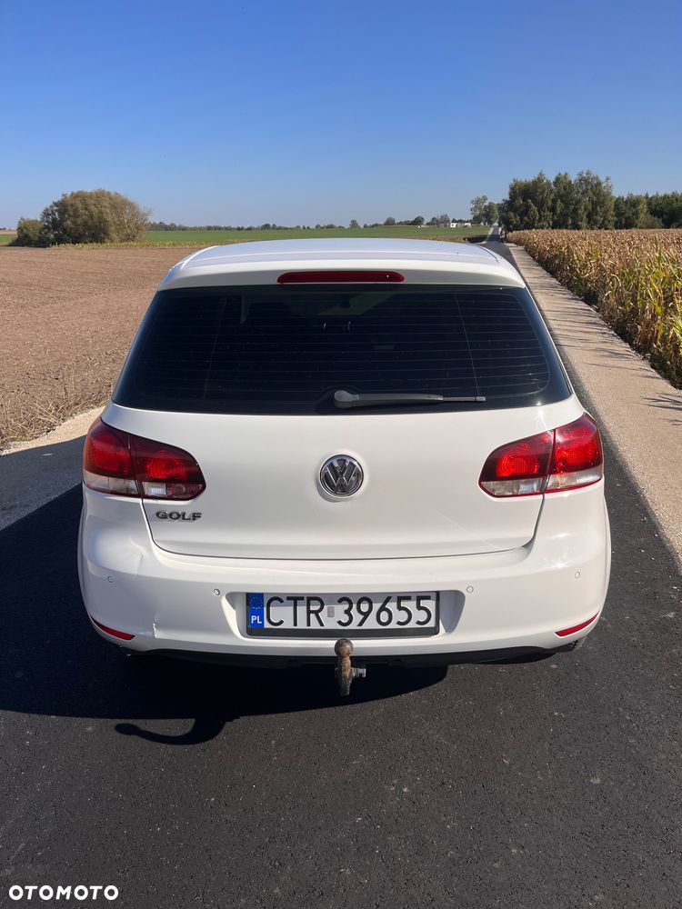 Volkswagen Golf - 8