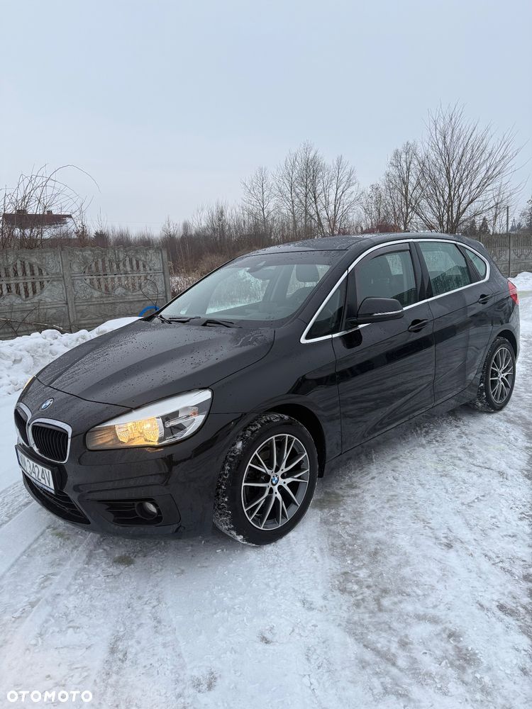 BMW Seria 2 218d - 10
