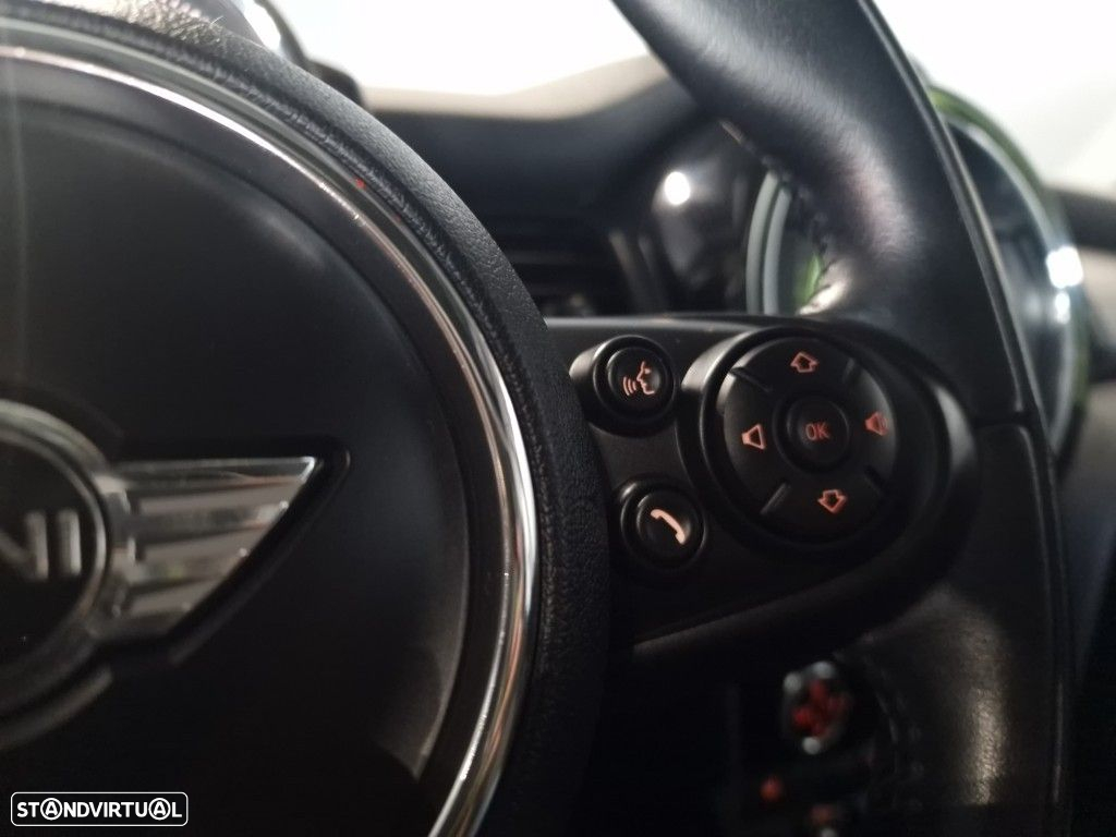 MINI 5 Portas Cooper D - 29