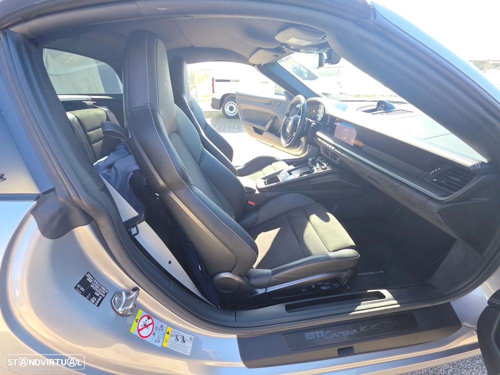 Porsche 911 (992) Targa 4 GTS PDK - 22