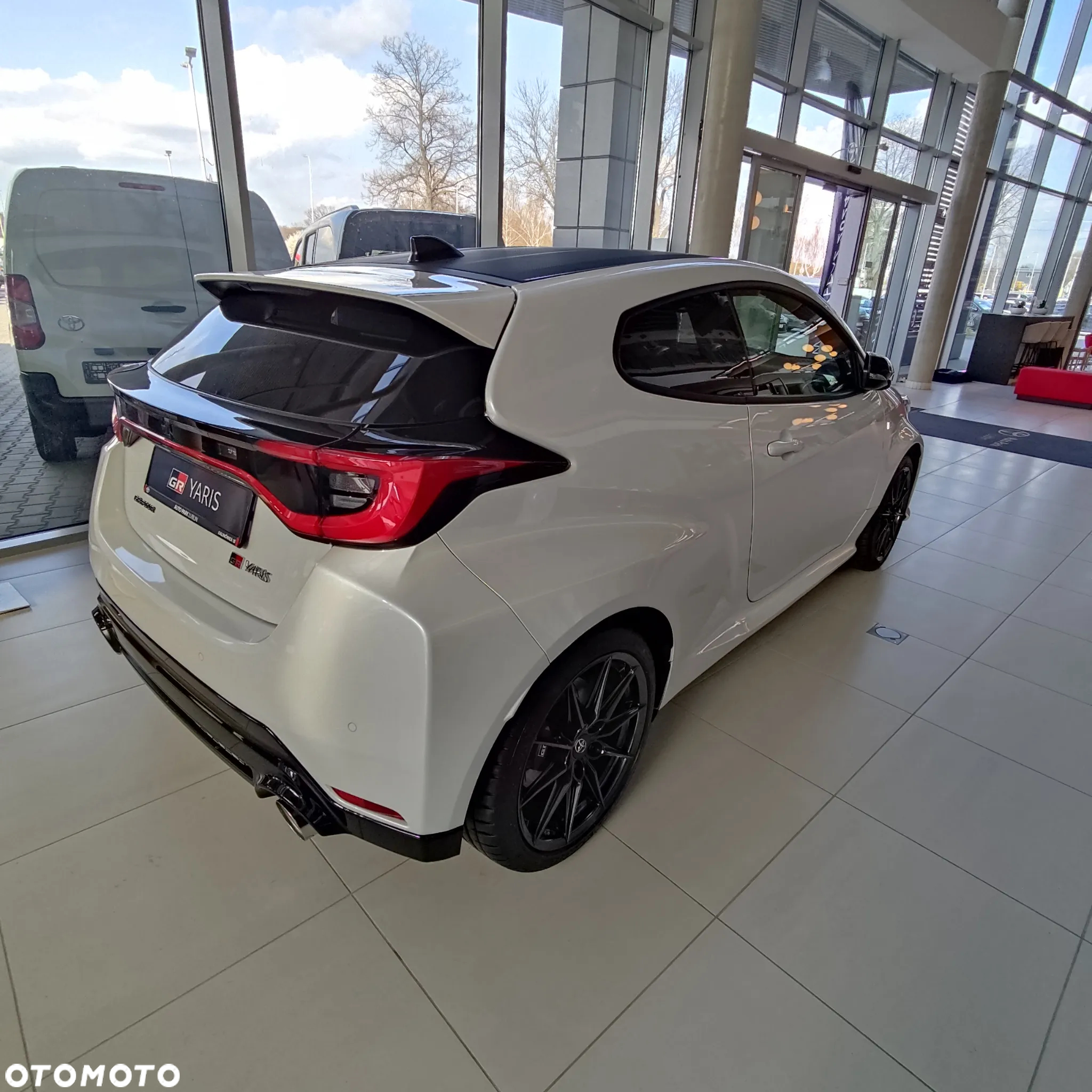 Toyota Yaris GR 1.6 Dynamic - 9