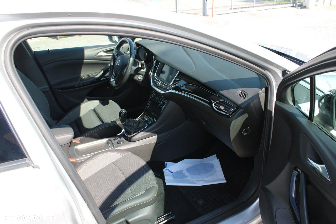 Opel Astra - 26
