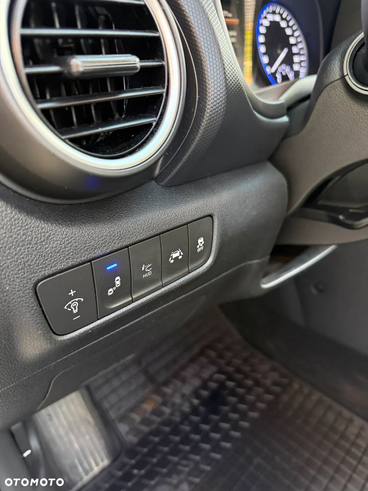 Hyundai Kona 1.6 T-GDI Premium 4WD DCT - 11