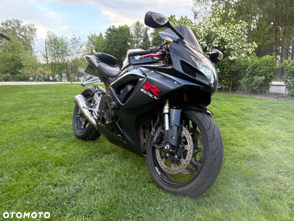Suzuki GSX-R - 1