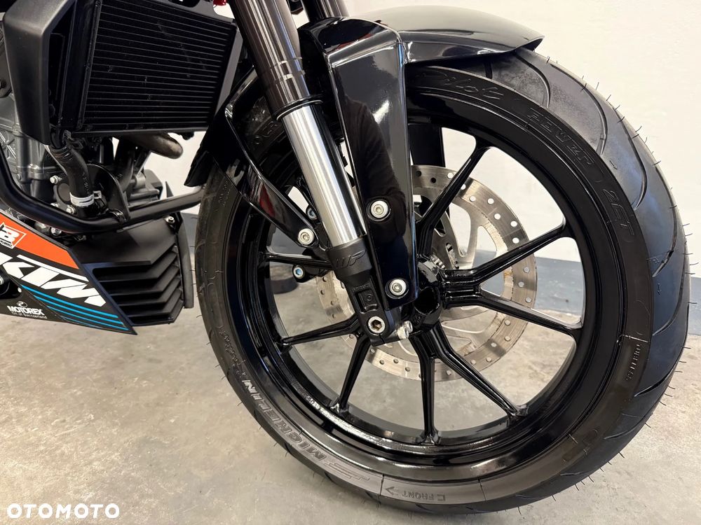 KTM Duke 125 - 33