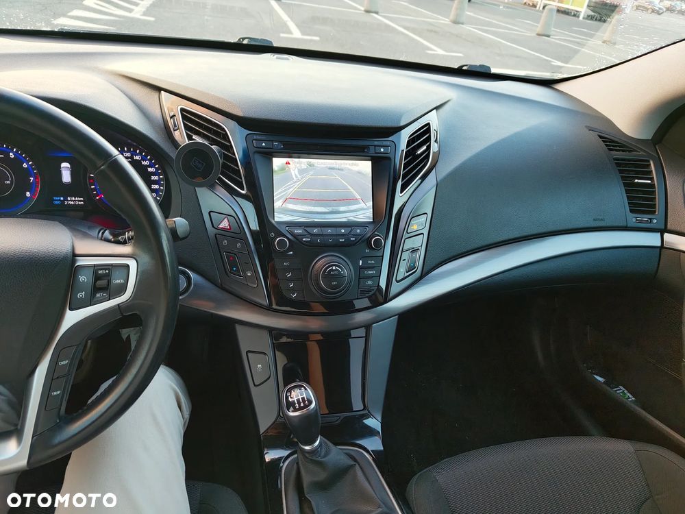Hyundai i40 1.6 GDI Comfort + - 19