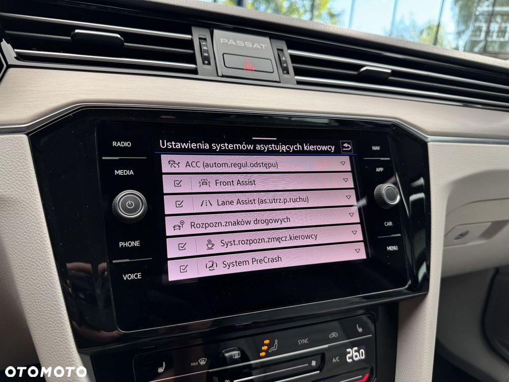 Volkswagen Passat 2.0 TSI Elegance DSG - 32