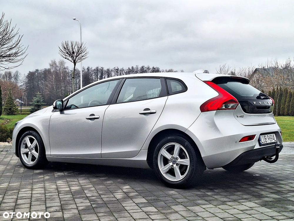 Volvo V40 ver-d2-kinetic - 5