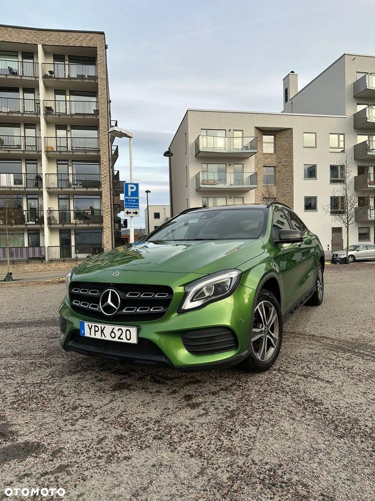 Mercedes-Benz GLA 250 4Matic 7G-DCT AMG Line - 11