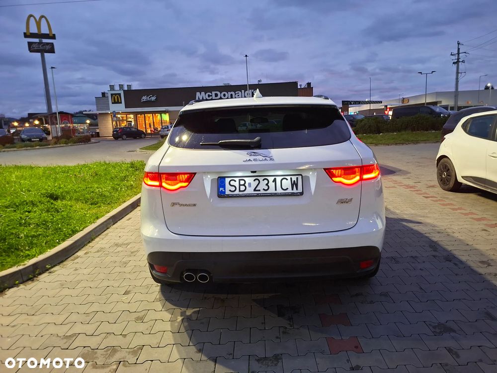 Jaguar F-Pace 2.0 i4D AWD Prestige - 4