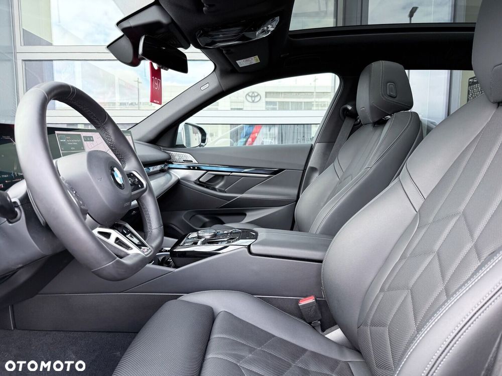 BMW Seria 5 - 27