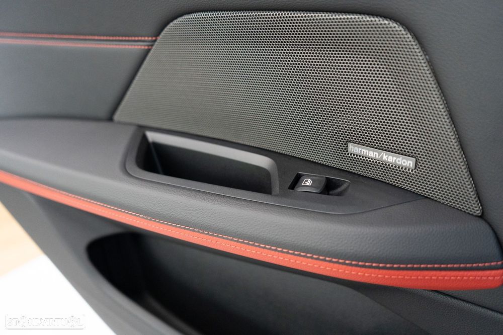 BMW i4 eDrive40 Pack Desportivo M - 11