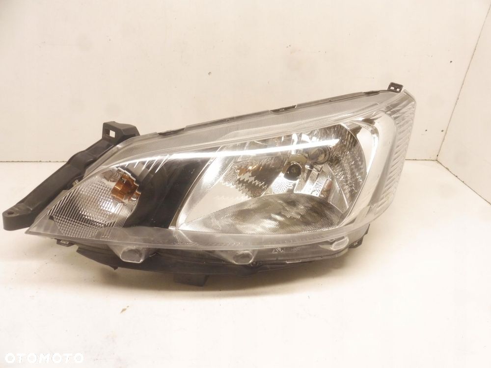 lampa lewa przód nissan nv200 oe 26060bj10a - 1