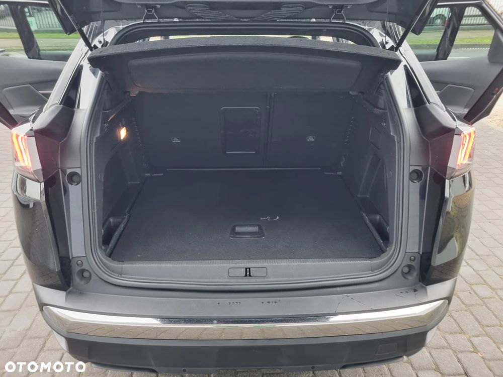 Peugeot 3008 1.2 PureTech Allure S&S EAT6 - 32