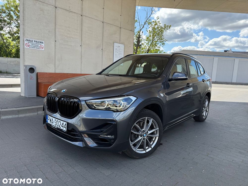 BMW X1 xDrive20i GPF Sport Line - 3