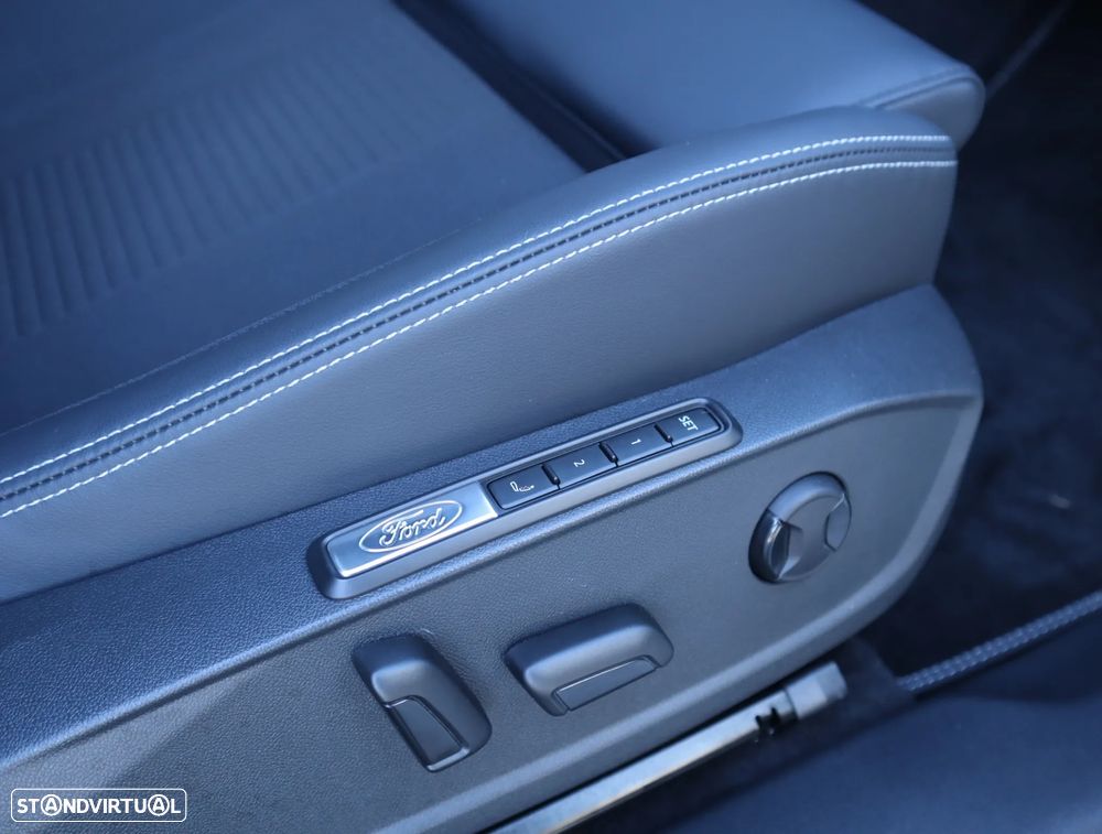 Ford Explorer 77 kWh Premium - 24