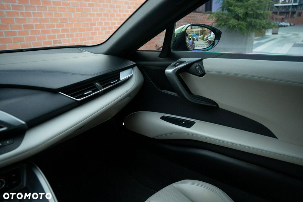 BMW i8 Standard - 28