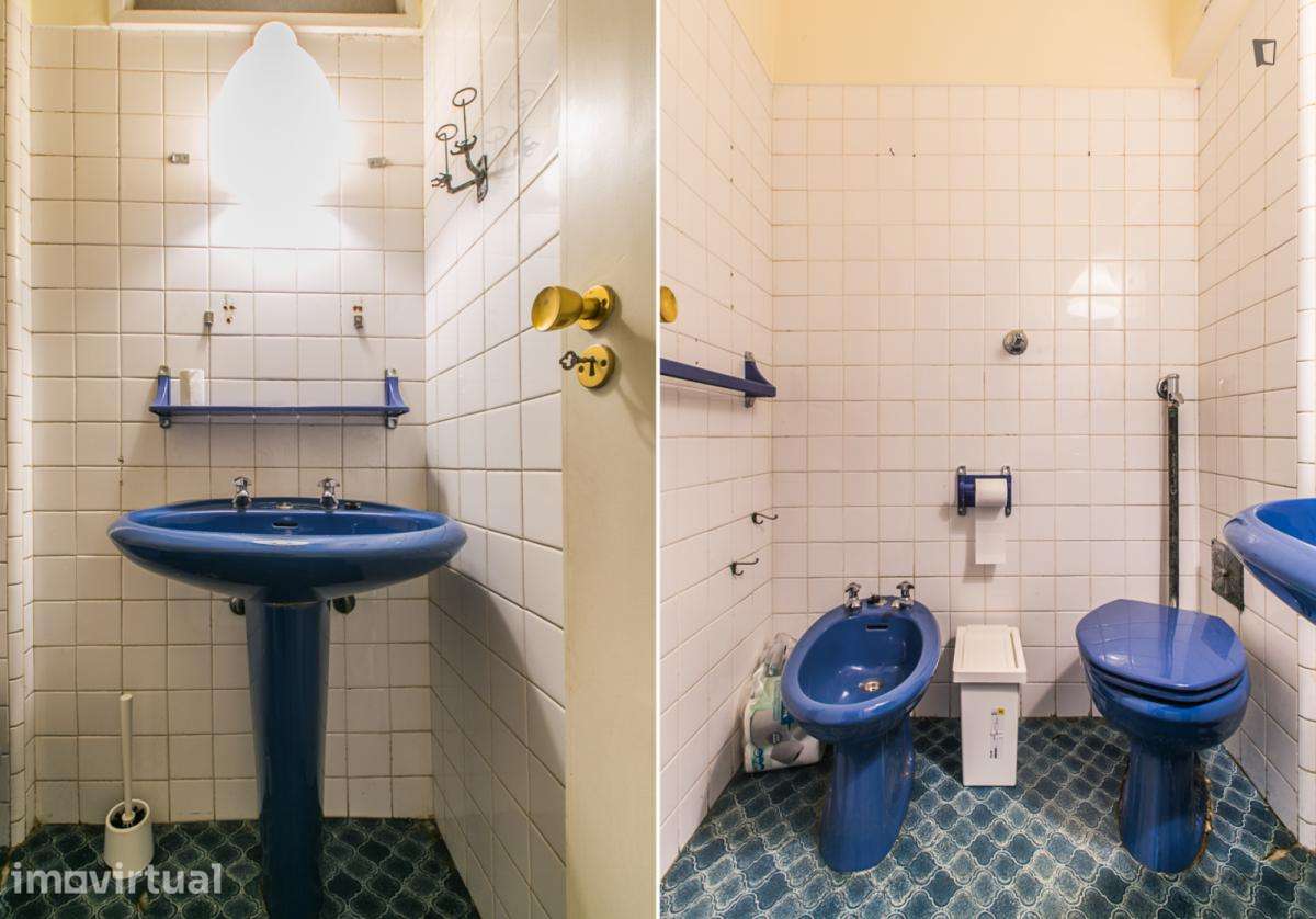Quarto - localizado em Estrela Lisbon - Grande imagem: 5/12