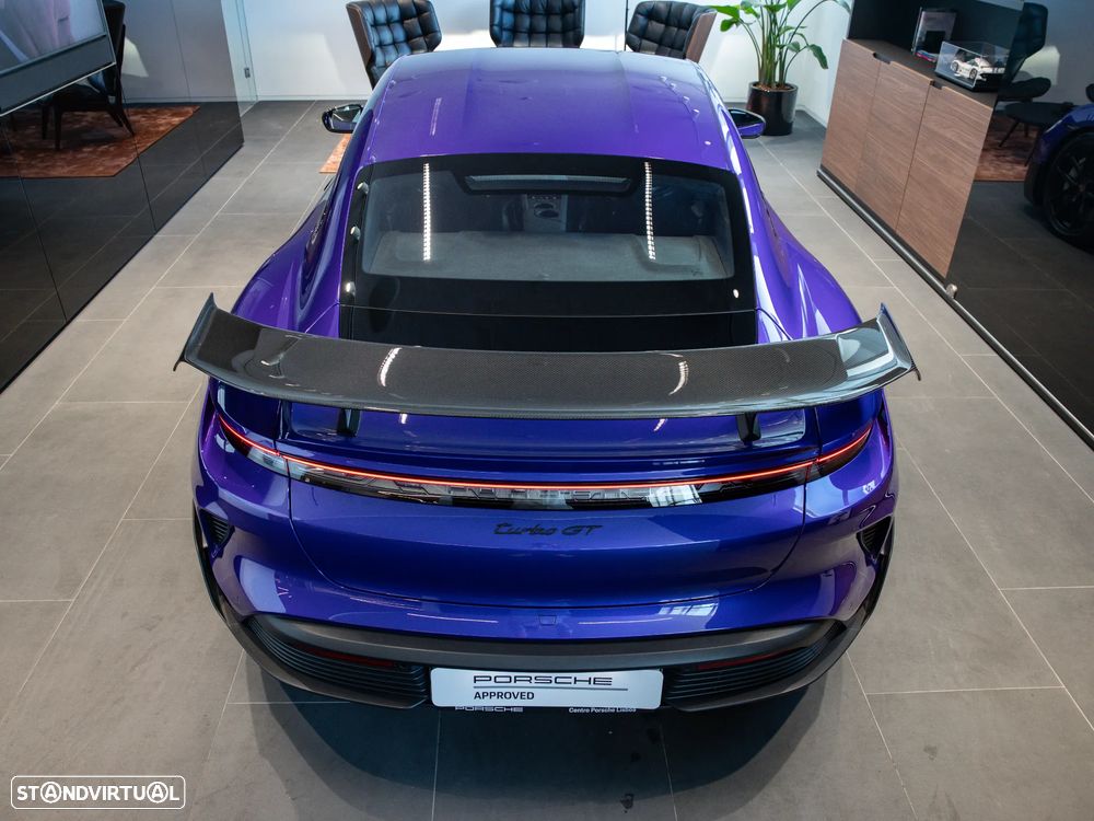 Porsche Taycan Turbo GT Weissach - 14
