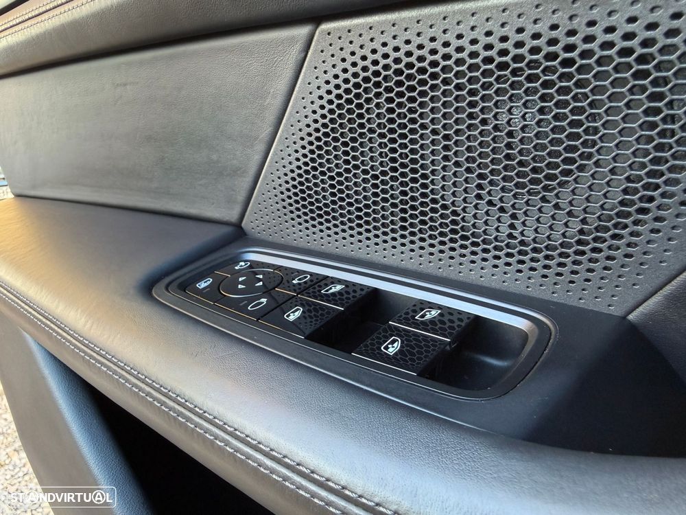 Porsche Taycan 4S - 15