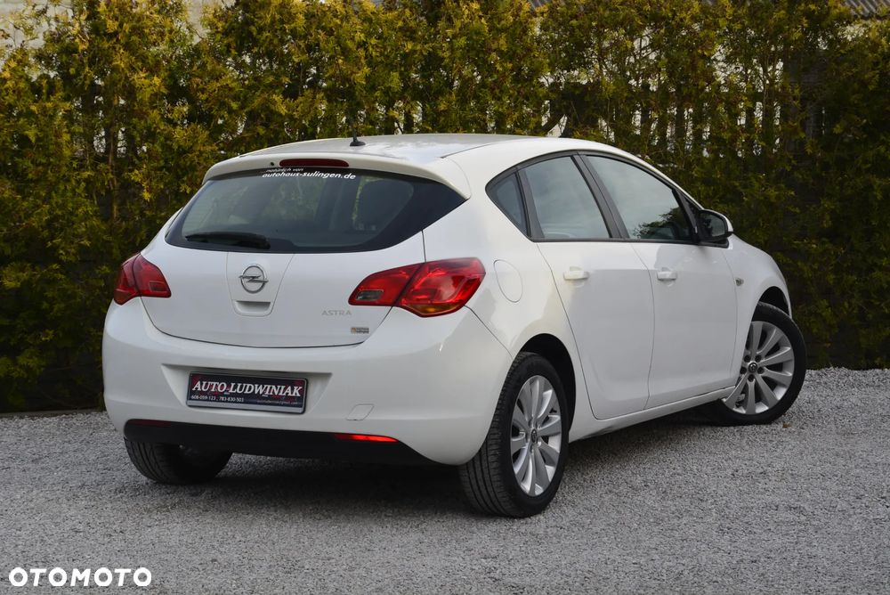 Opel Astra 1.6 Enjoy - 15