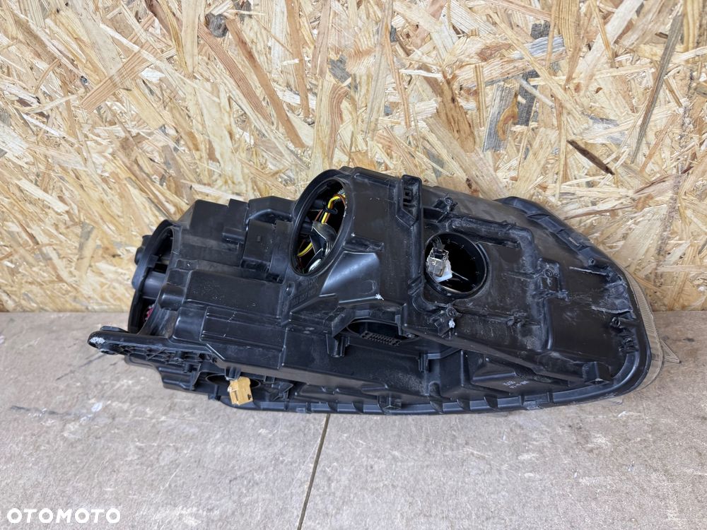 LAMPA LEWA XENON LED SKODA OCTAVIA III 5E1941015B - 2