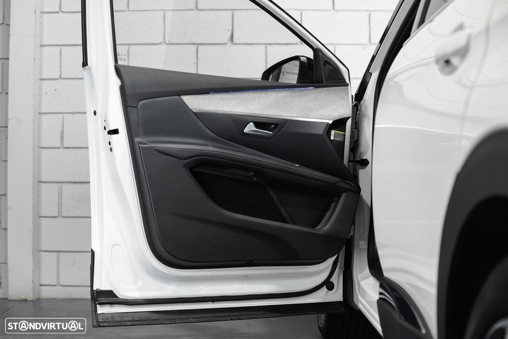 Peugeot 3008 1.6 Hybrid GT e-EAT8 - 31