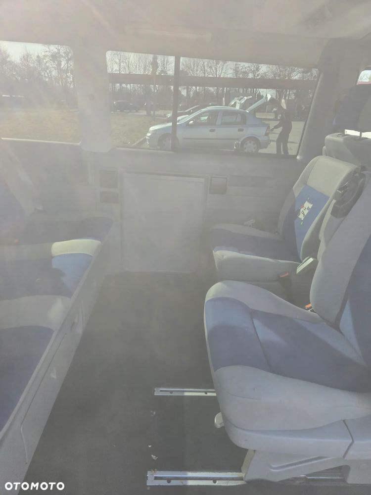 Volkswagen Transporter - 10