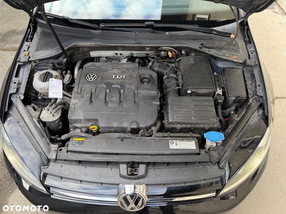 Volkswagen Golf 2.0 TDI (BlueMotion Technology) DSG Highline - 37