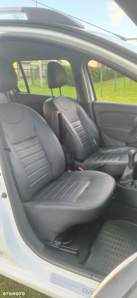 Dacia Logan 0.9 TCE Laureate - 23